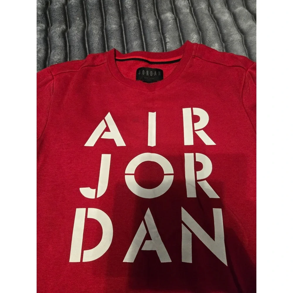 Nike Air Jordan Mens Red Graphic Fleece Crewneck Sweatshirt Medium Jumpman Logo
